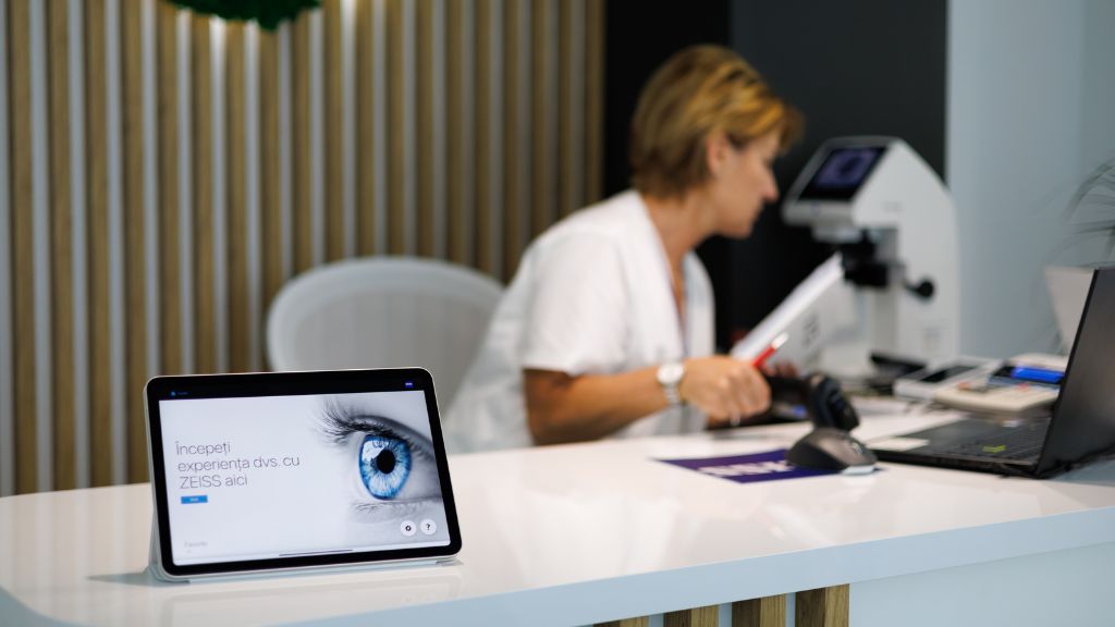 O consultație optometrică regulată poate ajuta la depistarea problemelor de vedere care ar putea afecta calitatea vieții.